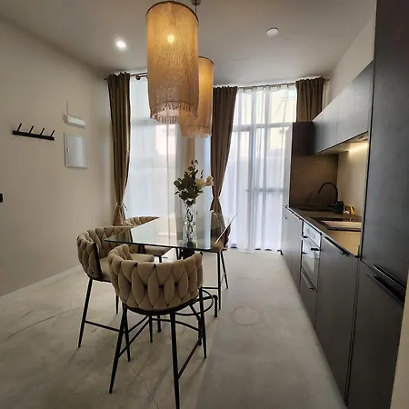 Huerta Mid-term Apartment