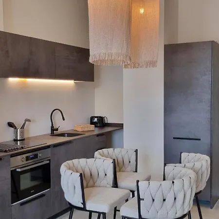 Huerta Mid-term Apartment